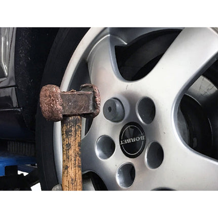 Locking Lug Nut Remover Kit action photo 1