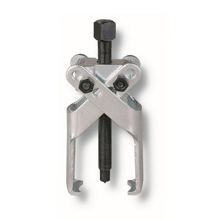 speedline1641 puller with legs in crossed configuration